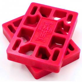 3/8" Hard Dogtown Truck Risers - Red